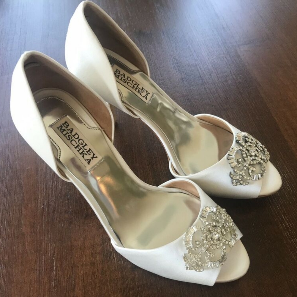 Badgley Mischka Heels - Picture 3 of 9